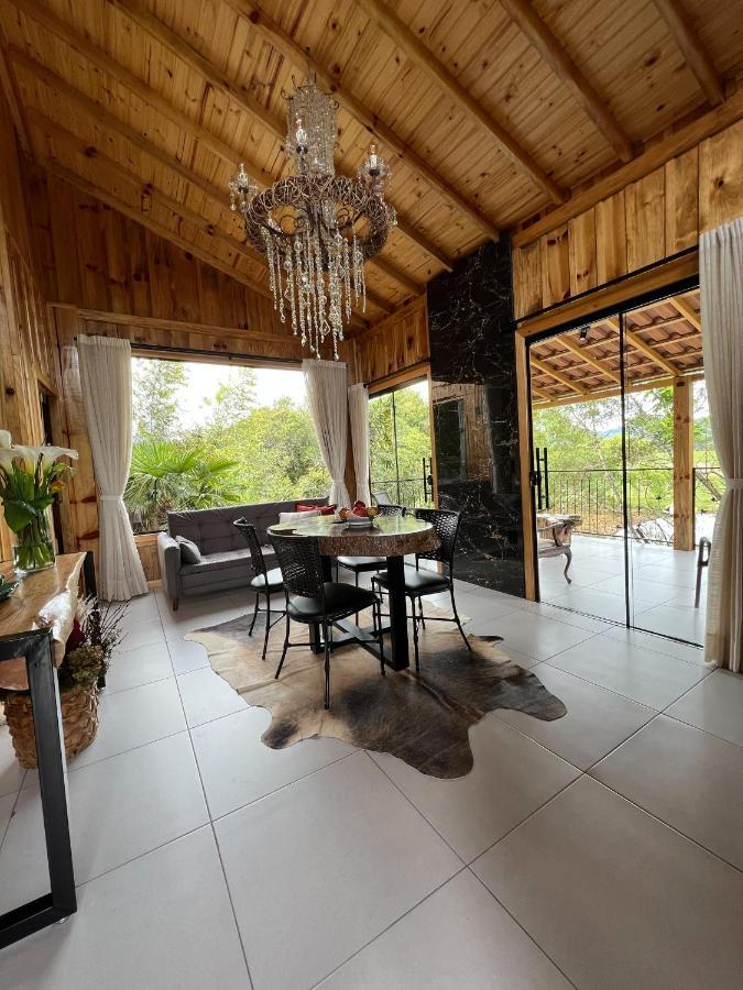 Cabana Gala Unica Exclusiva No Vale Das Macieiras Урубиси Экстерьер фото